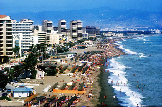 Fuengirola, paseo marítimo – Rey de España, la plage, la mer Méditerranée